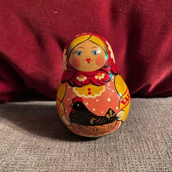 Vtg Roly-Poly Chime Bell Matryoshka Doll Hand Painted With Chicken Hen in Basket - Picture 1 of 9